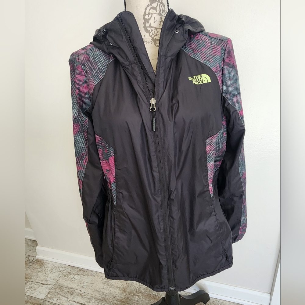 The north face size M black purple green wind breaker raincoat hooded adjustable